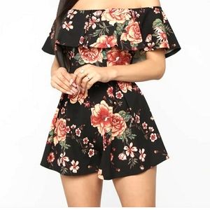 In my feelings - Black floral